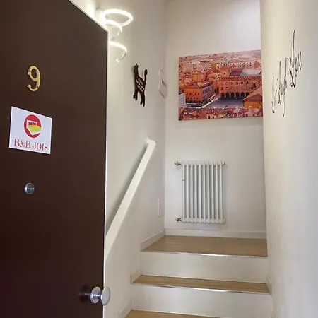 Oda ve Kahvaltı Jois